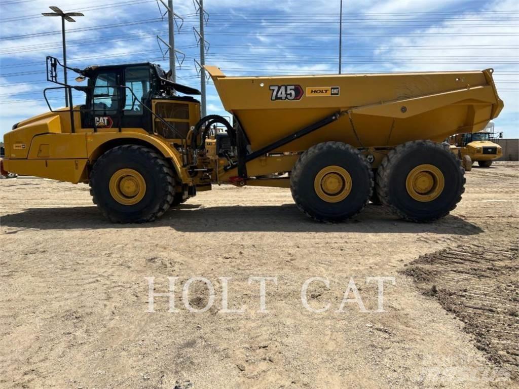 CAT 745 TG Шарнирно-сочленённые самосвалы