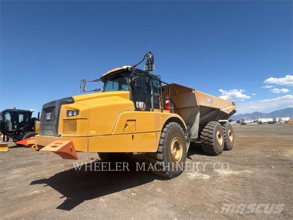 CAT 745 TG Шарнирно-сочленённые самосвалы
