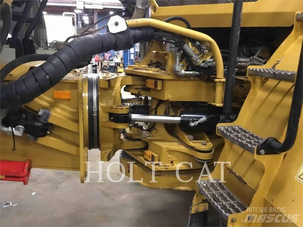 CAT 74504 Шарнирно-сочленённые самосвалы