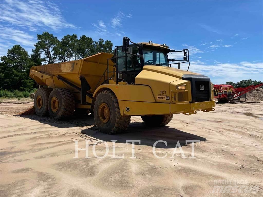 CAT 74504 Шарнирно-сочленённые самосвалы