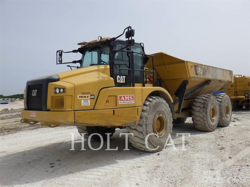 CAT 74504 Шарнирно-сочленённые самосвалы