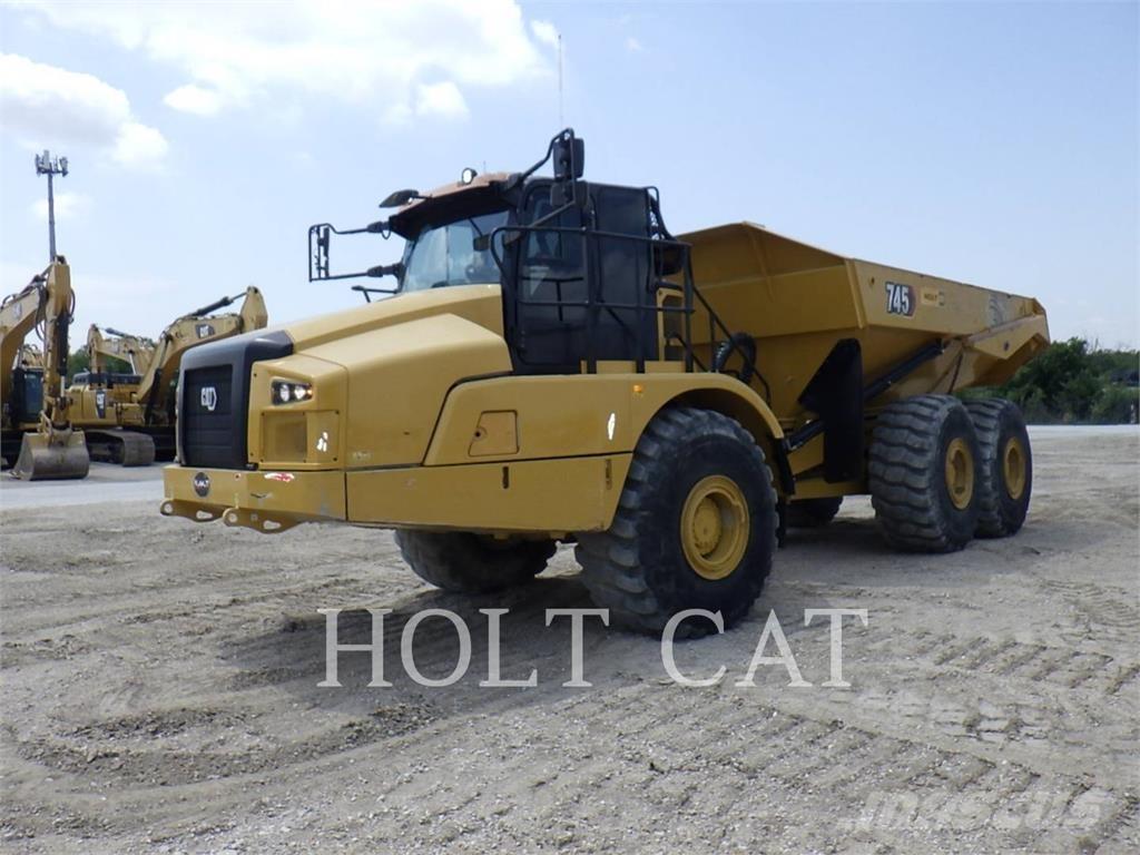 CAT 74504 Шарнирно-сочленённые самосвалы