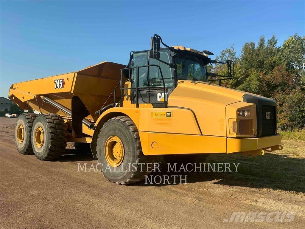 CAT 74504 Шарнирно-сочленённые самосвалы