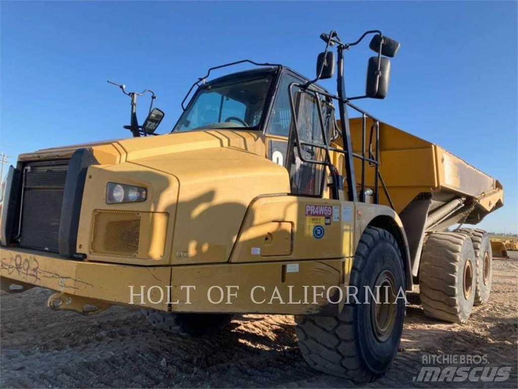 CAT 745C Шарнирно-сочленённые самосвалы