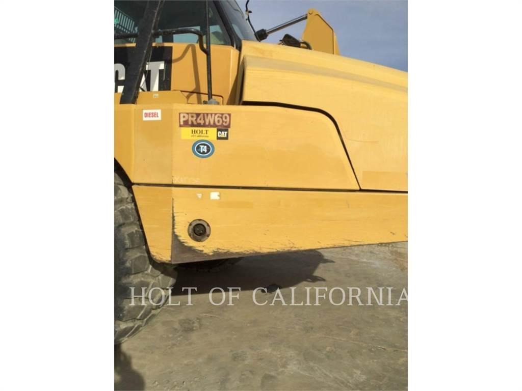 CAT 745C Шарнирно-сочленённые самосвалы