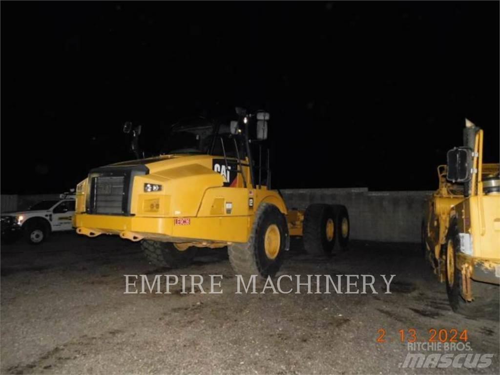 CAT 745C Шарнирно-сочленённые самосвалы