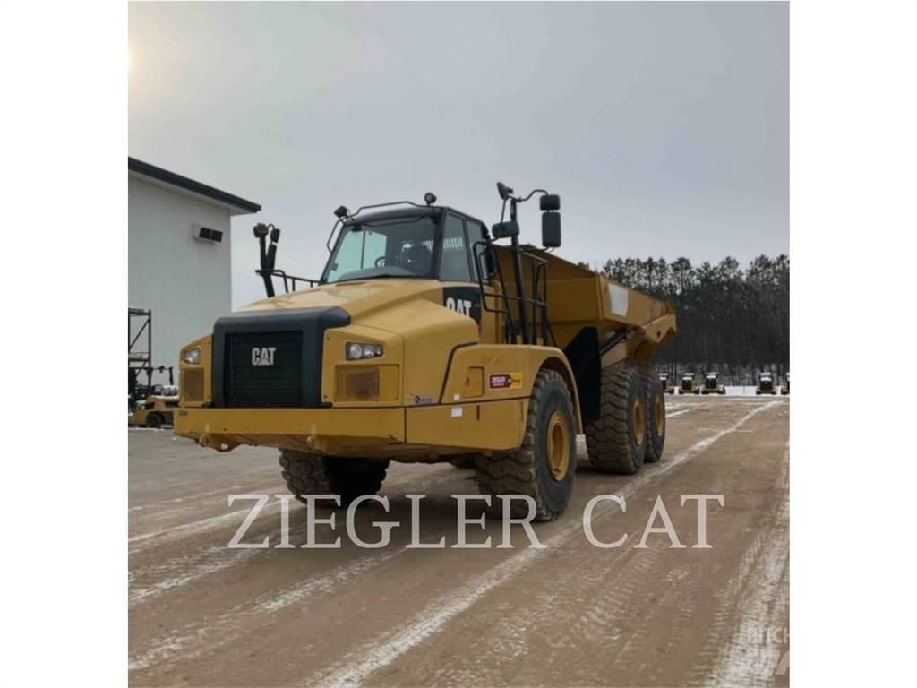 CAT 745C Шарнирно-сочленённые самосвалы