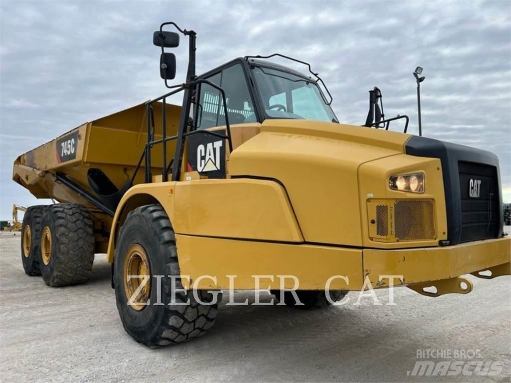 CAT 745C Шарнирно-сочленённые самосвалы