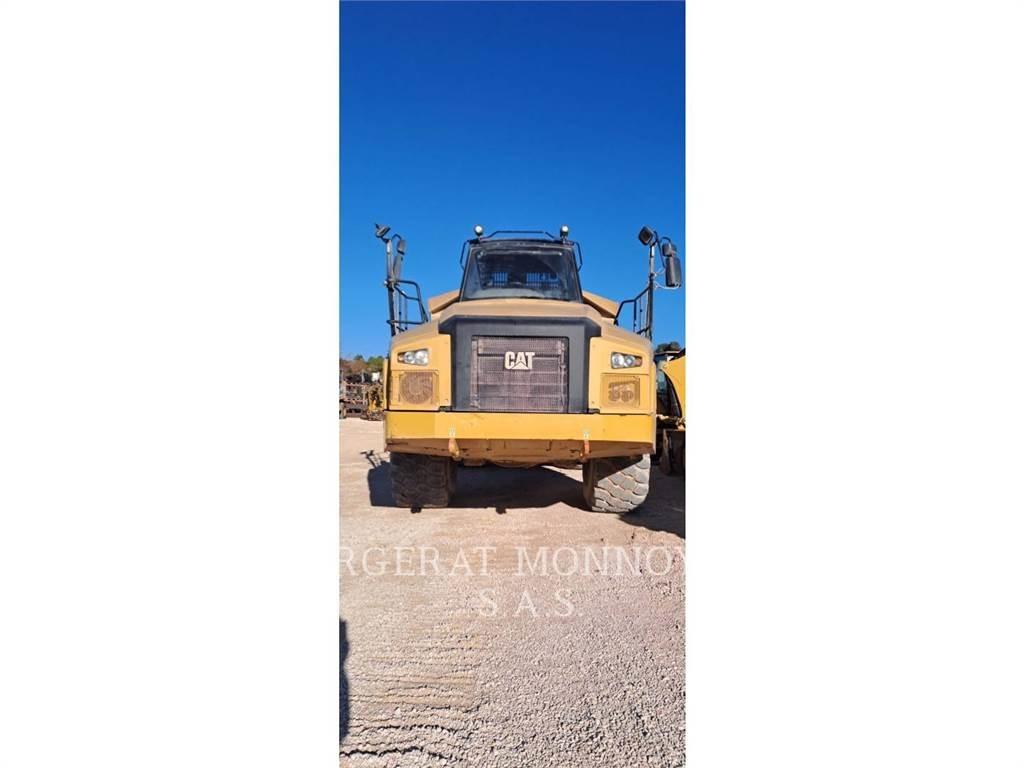 CAT 745C Шарнирно-сочленённые самосвалы