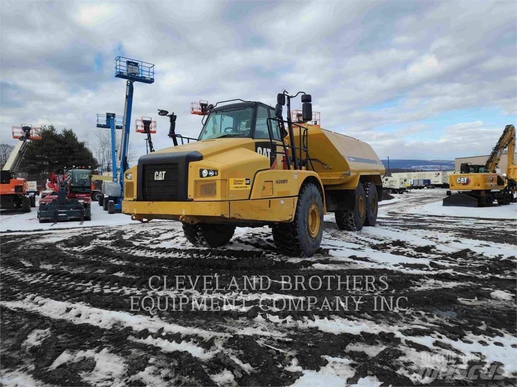 CAT 745C Поливочные машины