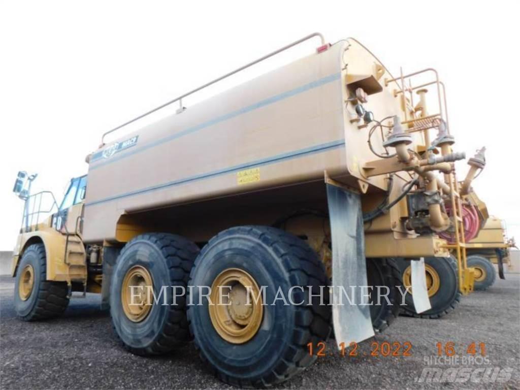 CAT 745C WT Поливочные машины