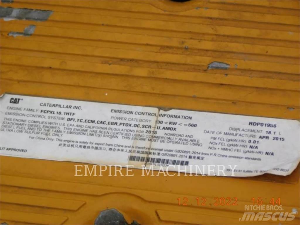 CAT 745C WT Поливочные машины