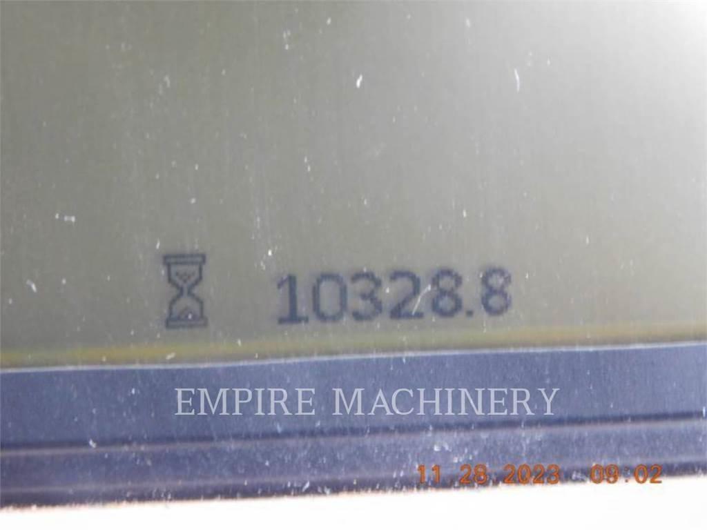 CAT 745C WT Поливочные машины