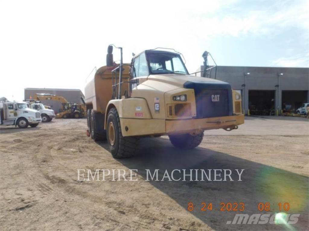 CAT 745C WT Поливочные машины