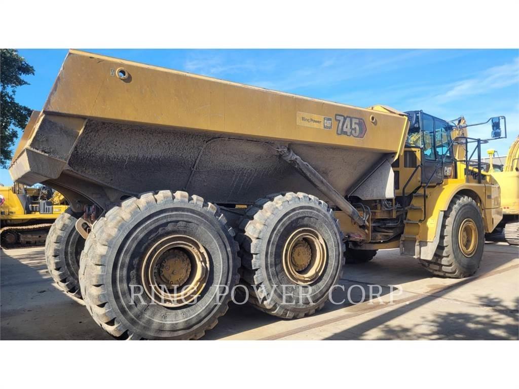 CAT 745TG Шарнирно-сочленённые самосвалы