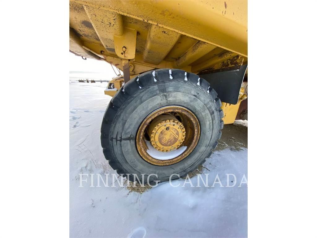 CAT 769D Шарнирно-сочленённые самосвалы