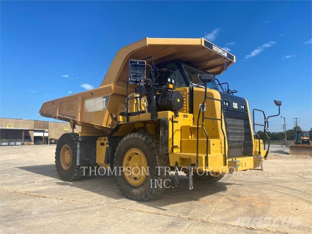 CAT 770 G Шарнирно-сочленённые самосвалы
