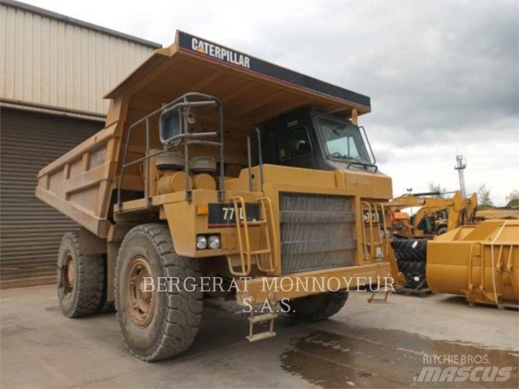 CAT 771D Шарнирно-сочленённые самосвалы