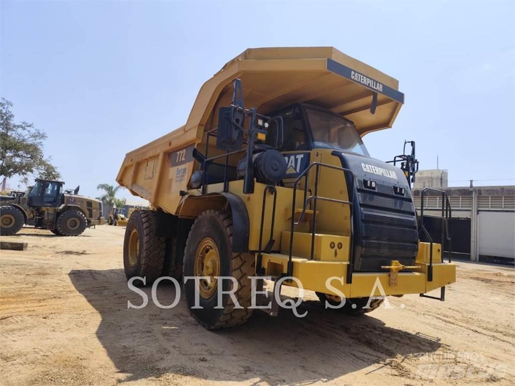 CAT 772 Шарнирно-сочленённые самосвалы