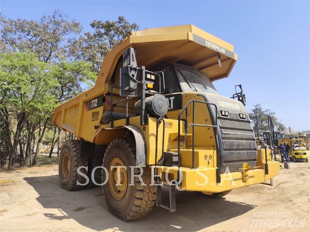 CAT 772 Шарнирно-сочленённые самосвалы