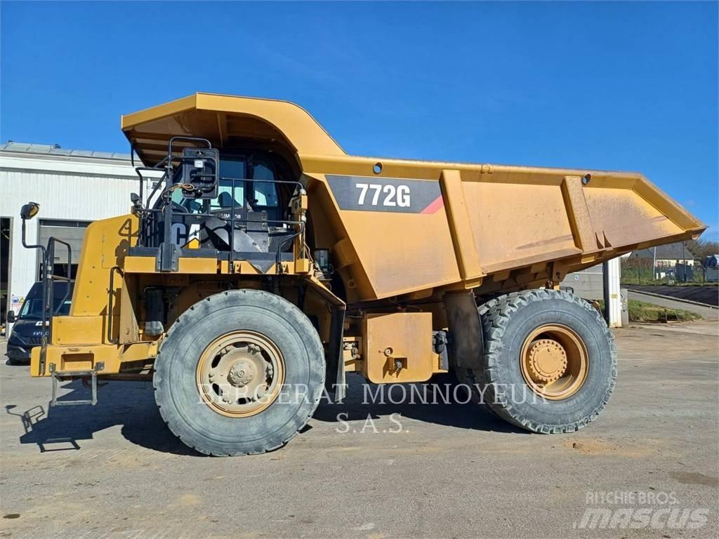 CAT 772G Шарнирно-сочленённые самосвалы