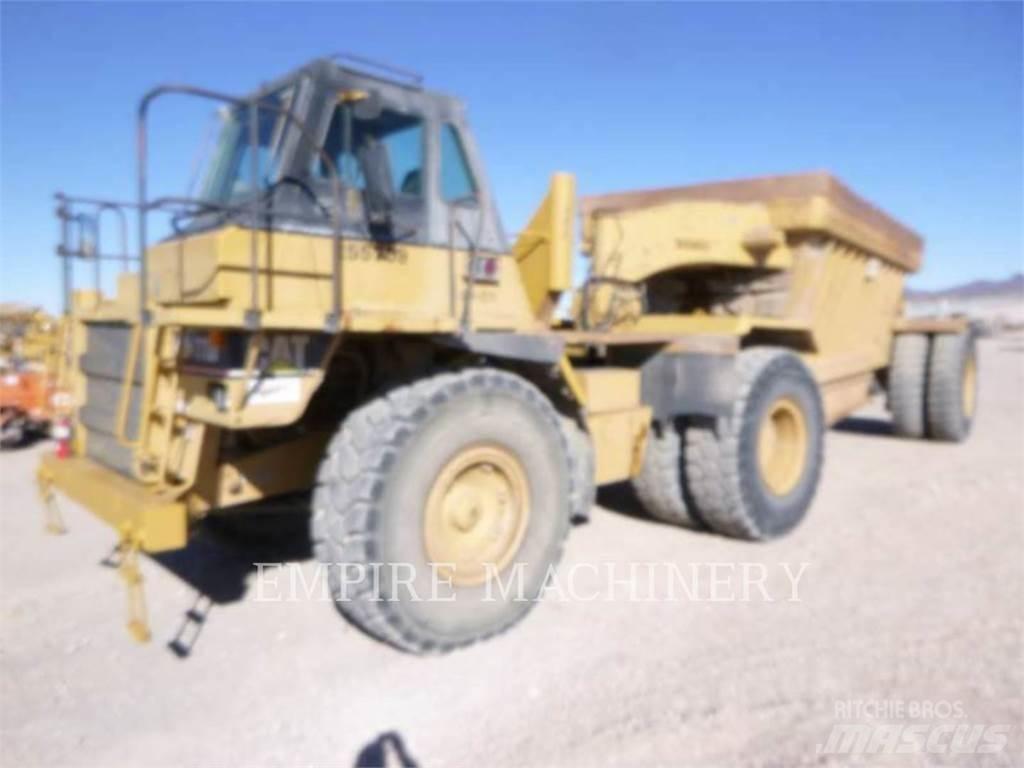 CAT 773D Шарнирно-сочленённые самосвалы
