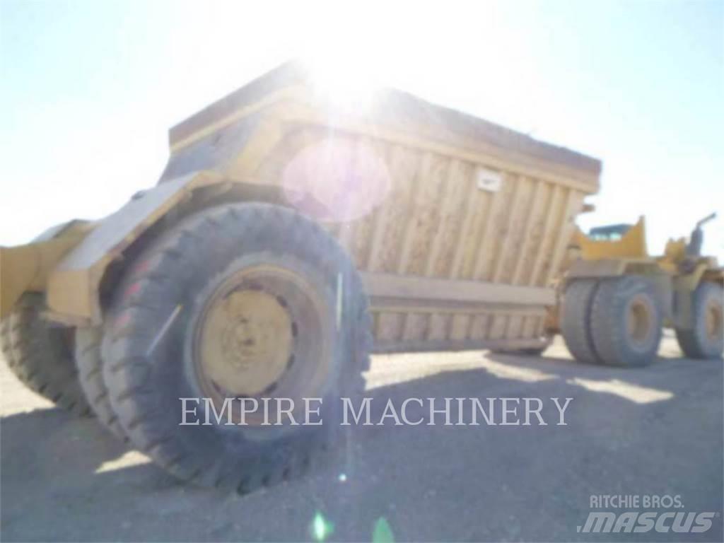 CAT 773D Шарнирно-сочленённые самосвалы