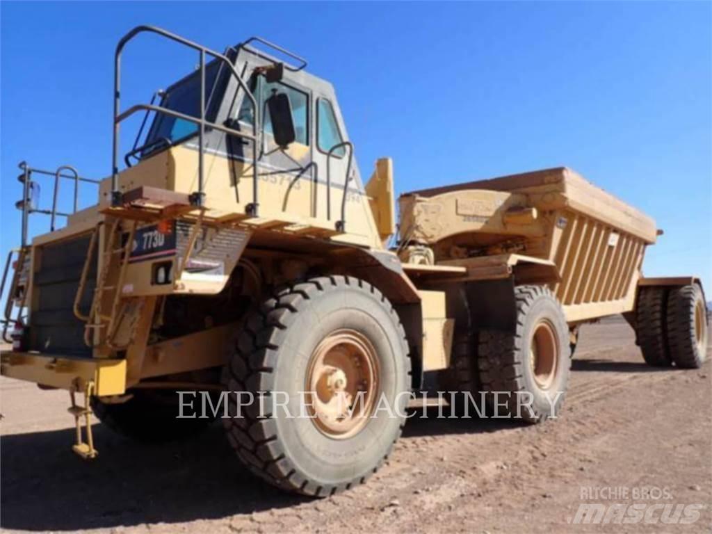 CAT 773D Шарнирно-сочленённые самосвалы