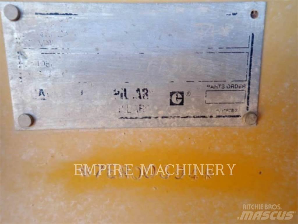 CAT 773D Шарнирно-сочленённые самосвалы