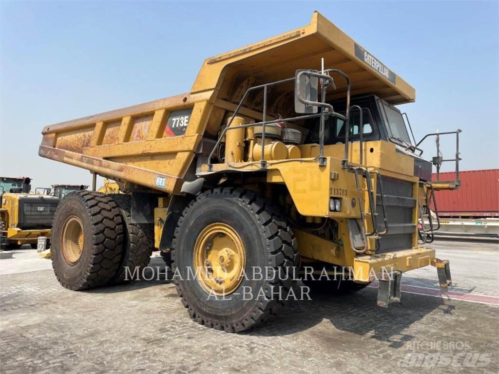 CAT 773E Шарнирно-сочленённые самосвалы