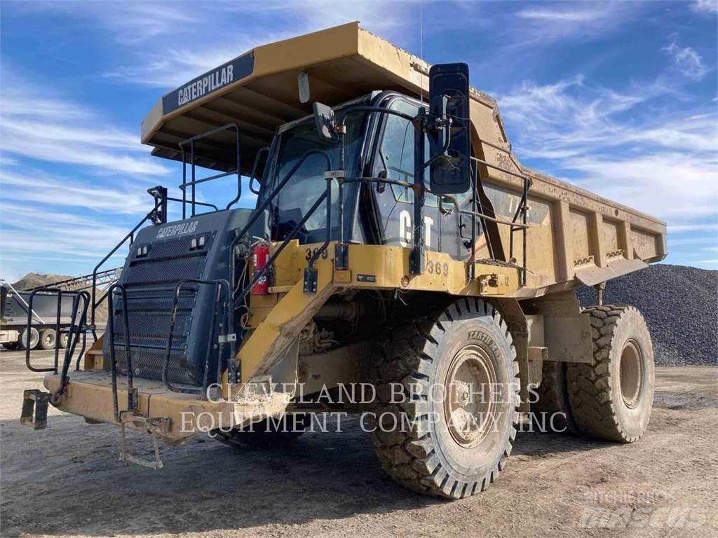 CAT 773F Шарнирно-сочленённые самосвалы