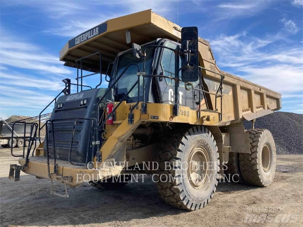 CAT 773F Шарнирно-сочленённые самосвалы