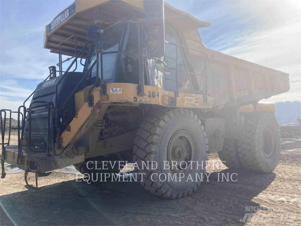 CAT 773F Шарнирно-сочленённые самосвалы