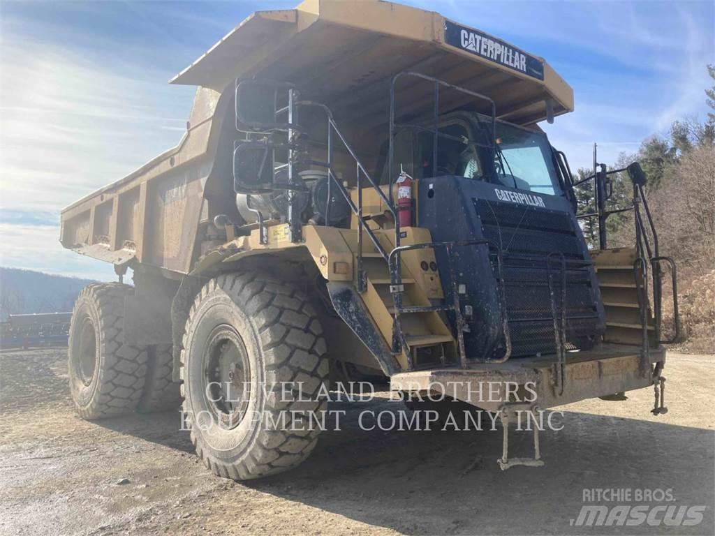 CAT 773F Шарнирно-сочленённые самосвалы