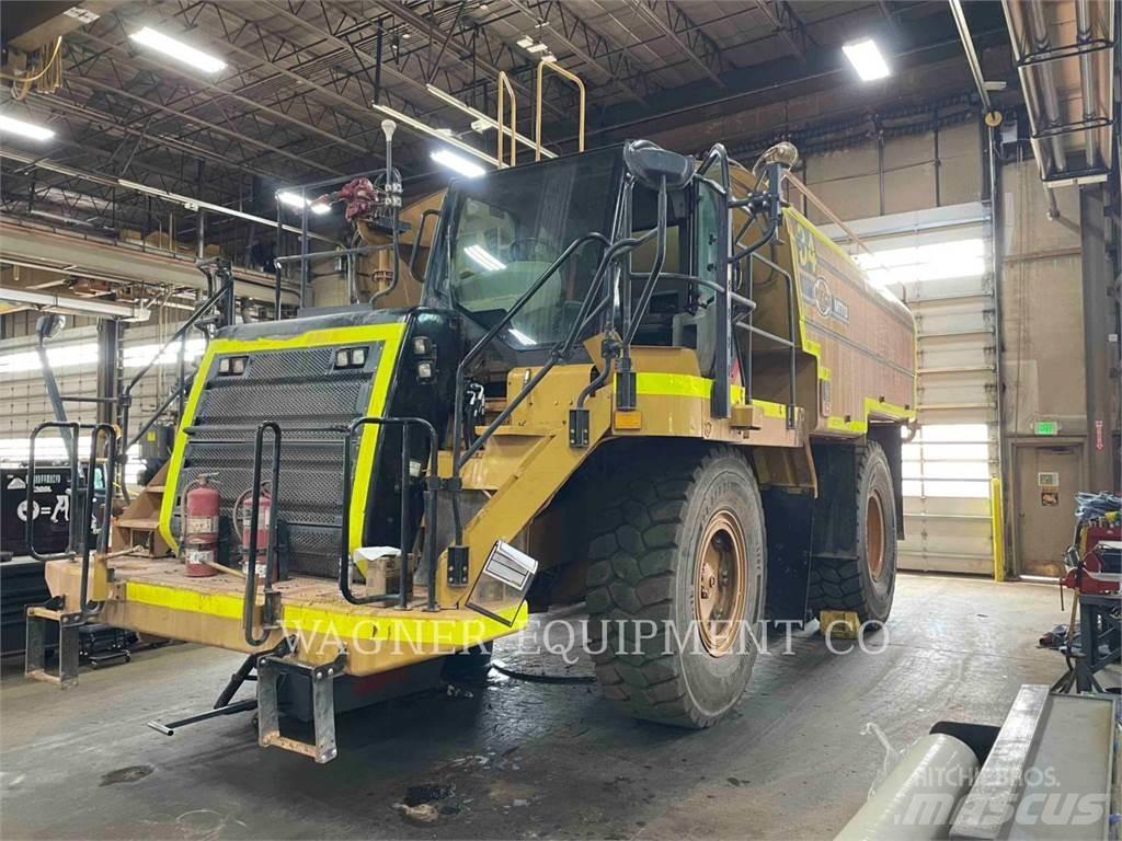 CAT 773F WT Поливочные машины