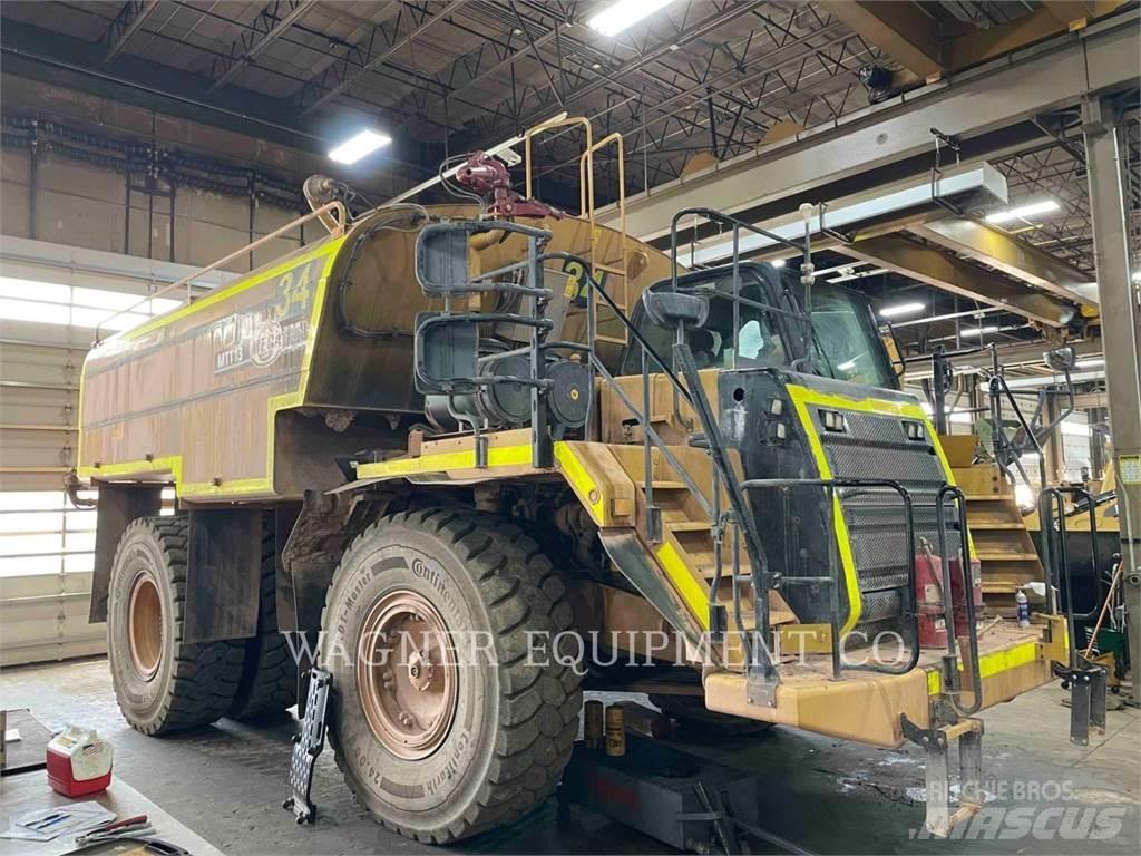 CAT 773F WT Поливочные машины