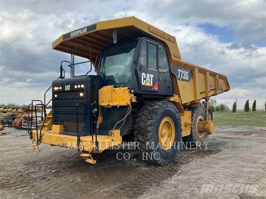 CAT 773G Шарнирно-сочленённые самосвалы