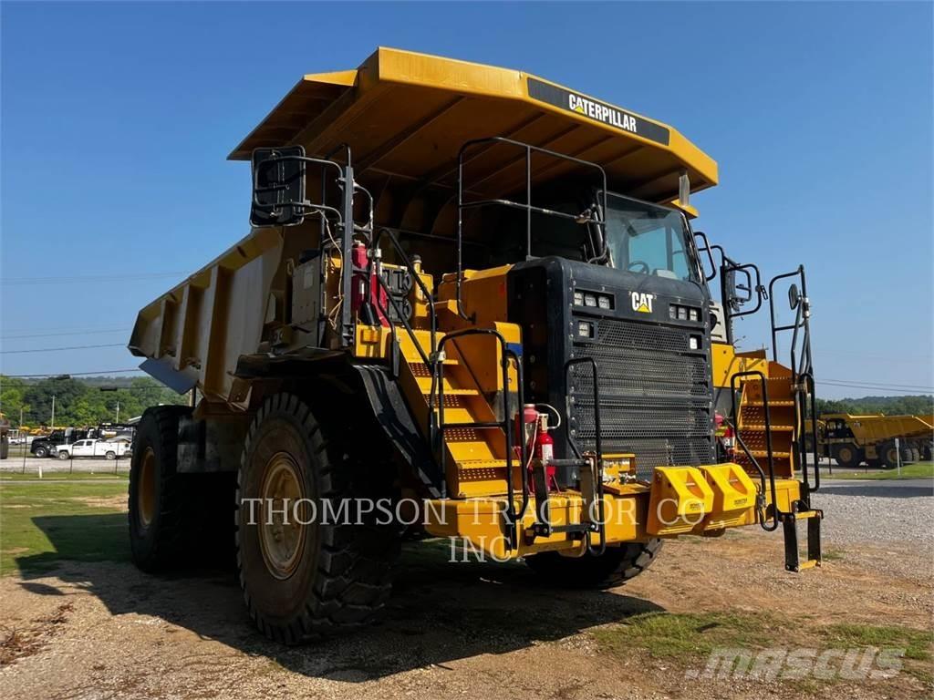 CAT 773G Шарнирно-сочленённые самосвалы