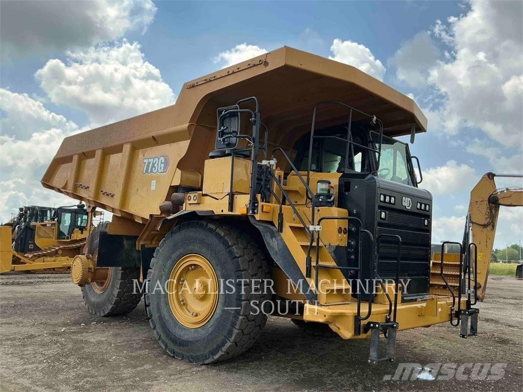 CAT 773G Шарнирно-сочленённые самосвалы