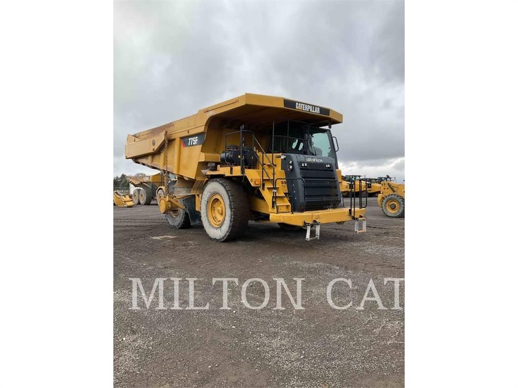 CAT 775F Шарнирно-сочленённые самосвалы