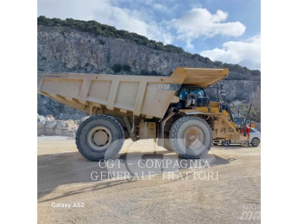 CAT 775F Шарнирно-сочленённые самосвалы