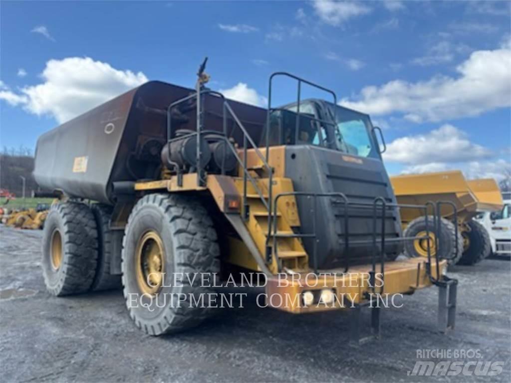 CAT 775F Поливочные машины