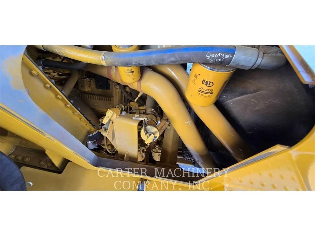 CAT 775F RBLD Шарнирно-сочленённые самосвалы