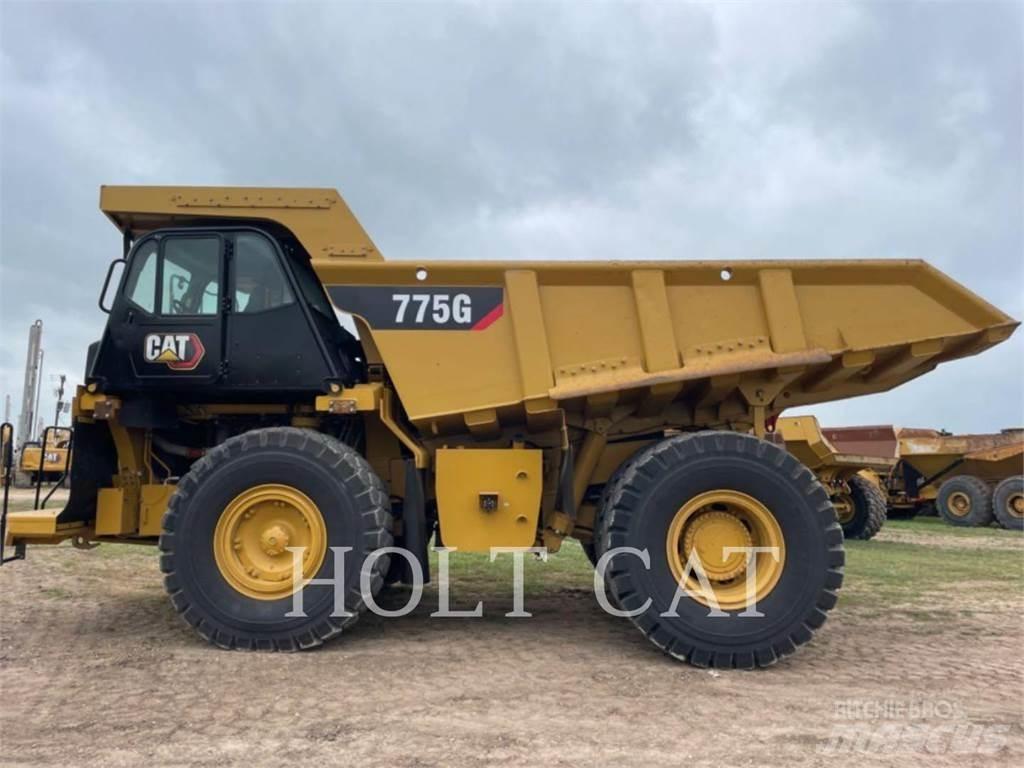 CAT 775G Шарнирно-сочленённые самосвалы