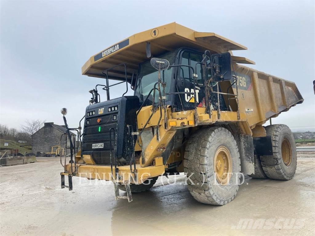 CAT 775G Шарнирно-сочленённые самосвалы