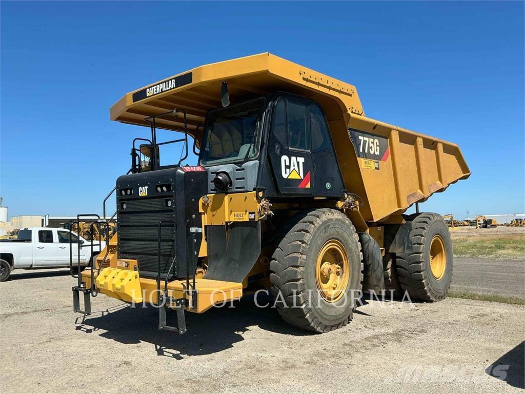 CAT 775G Шарнирно-сочленённые самосвалы