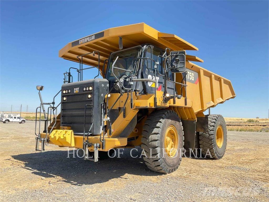 CAT 775G Шарнирно-сочленённые самосвалы