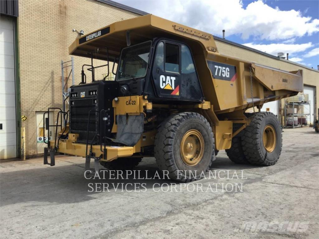 CAT 775G Шарнирно-сочленённые самосвалы