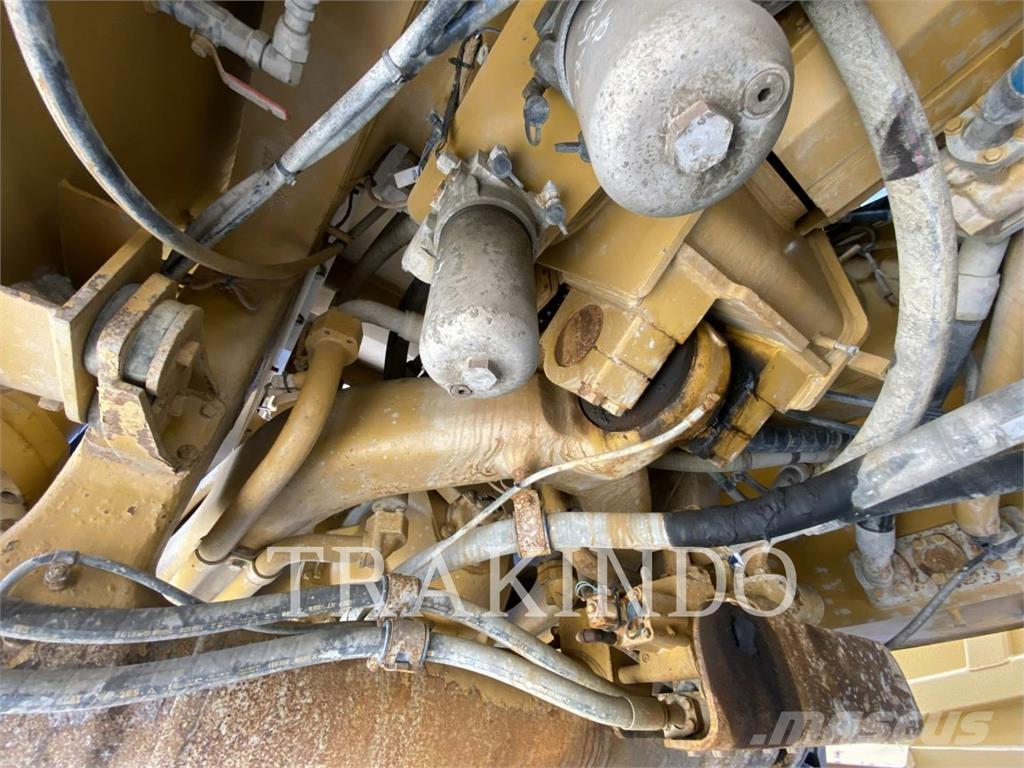 CAT 777-05 Шарнирно-сочленённые самосвалы