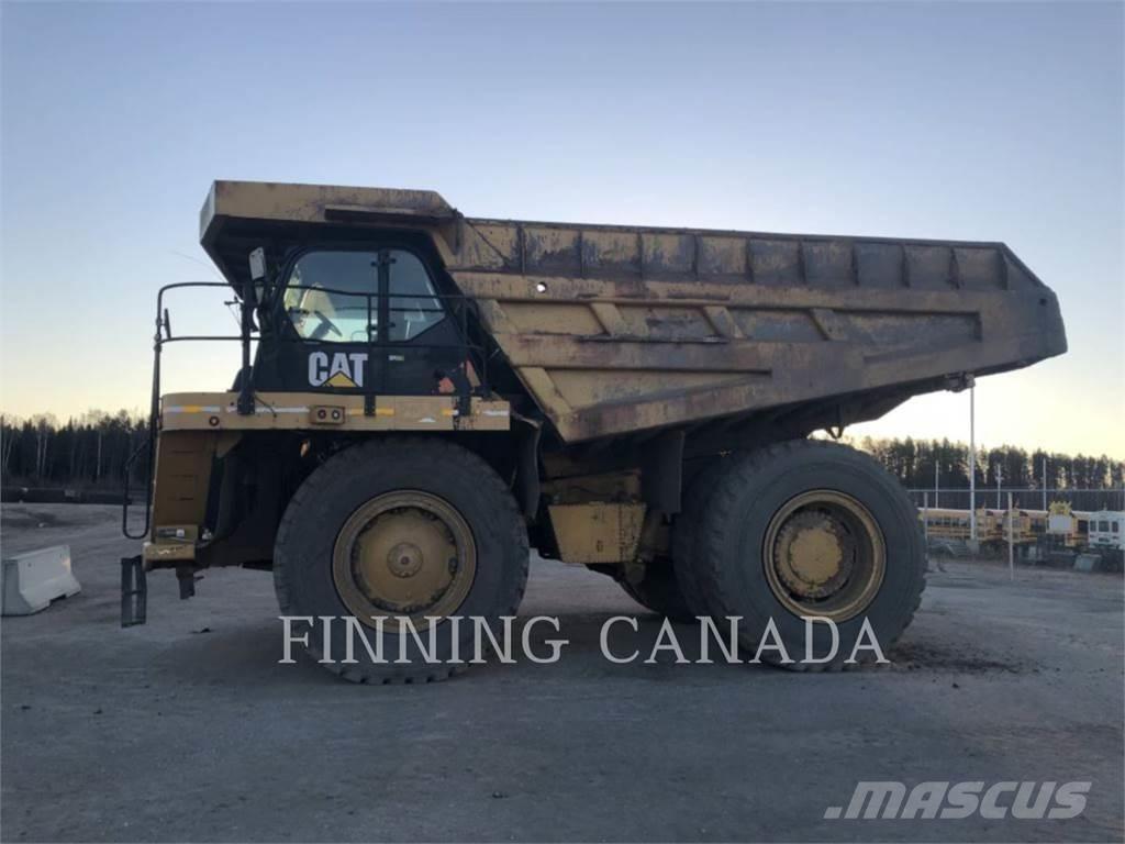 CAT 777F Шарнирно-сочленённые самосвалы
